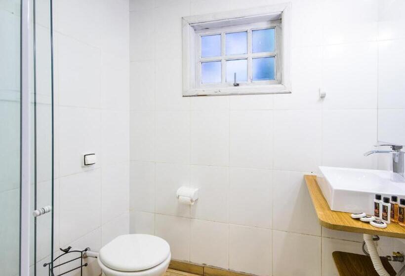 Basic Kolmen Hengen Huone, Villa Vintage Campos   Piscina E Opções De Suites Com Hidromassagem