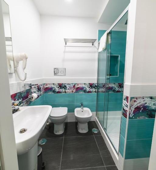 اتاق استاندارد, Anna S Family