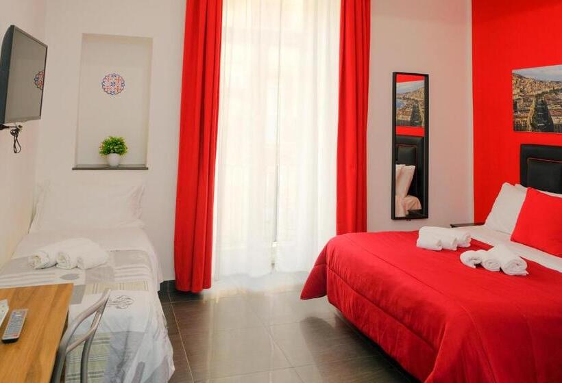 اتاق استاندارد سه نفره, Anna S Family