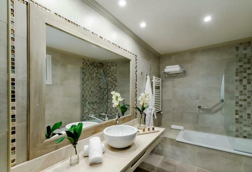 جناح سوبيريور, Aguila Mora Suites & Spa