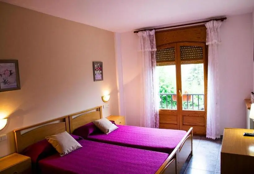 シングルデラックスルーム, Hostal Montserrat