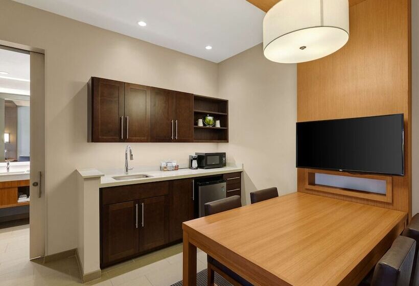 سوییت, Hyatt Place Milwaukee Downtown