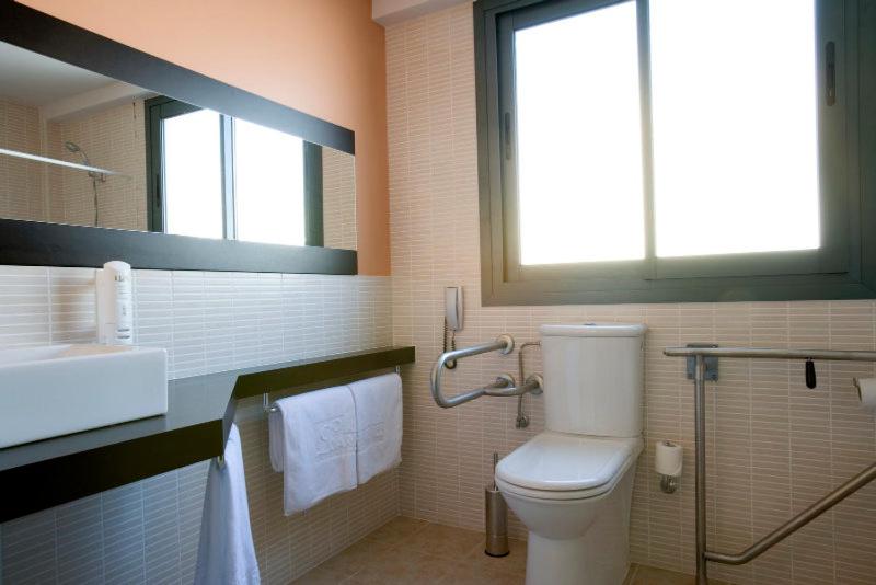 スタンダードルーム, Loar Ferreries