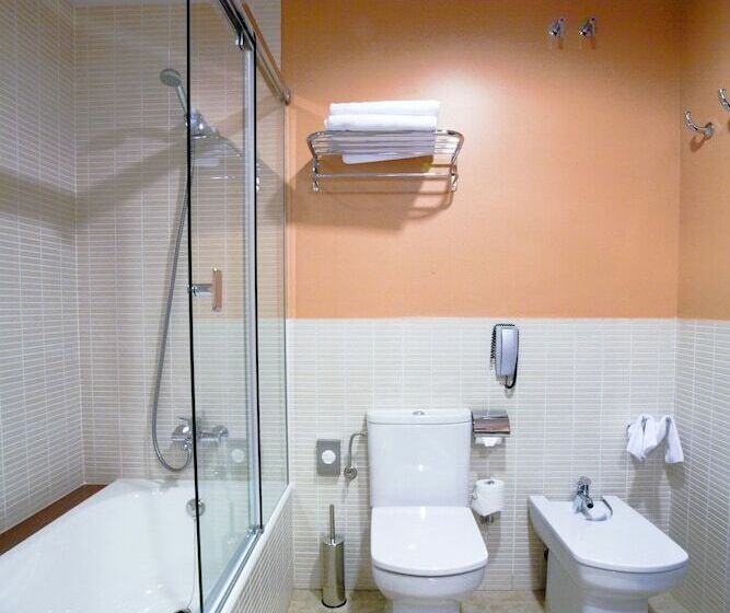 スタンダードルーム, Loar Ferreries