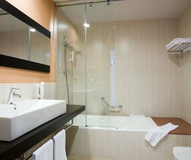 スタンダードルーム, Loar Ferreries