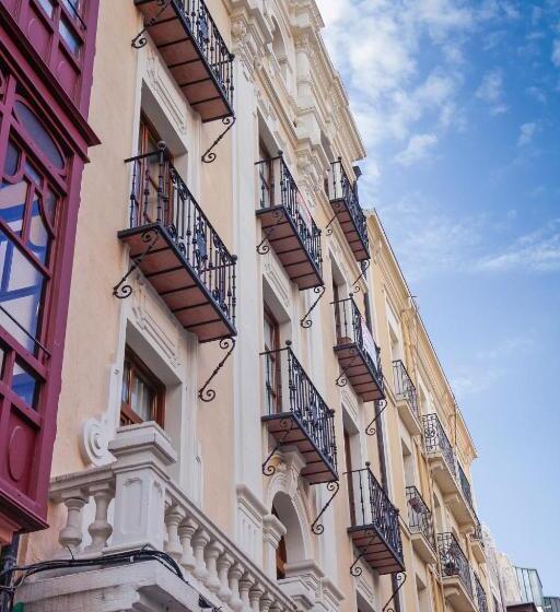 اتاق اکونومی با حمام مشترک, Pension Logroño