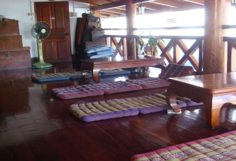 스탠다드 룸, Rattana Guesthouse