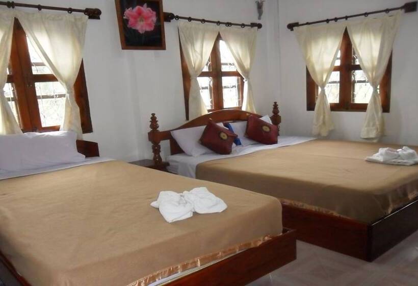 스탠다드 트리플 룸, Rattana Guesthouse