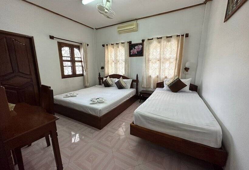 스탠다드 트리플 룸, Rattana Guesthouse