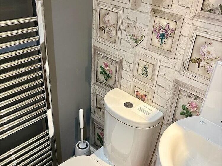 חדר אקונומי, Summerhill Guest House