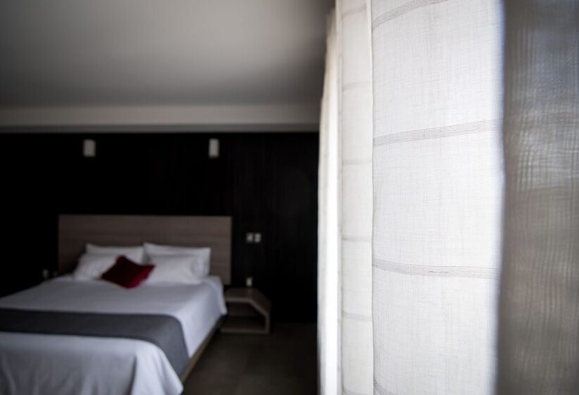 Президентский Люкс, Maria Ines Hotel Suite