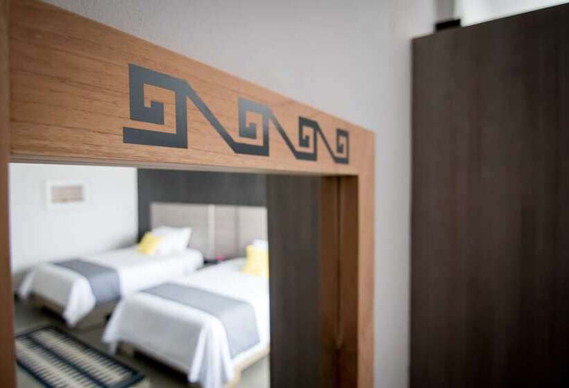 سوییت جونیور, Maria Ines Hotel Suite