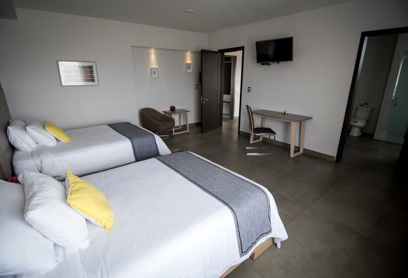 سوییت جونیور, Maria Ines Hotel Suite