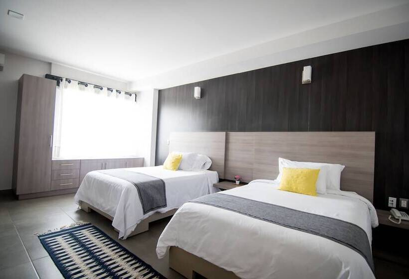 سوییت جونیور, Maria Ines Hotel Suite