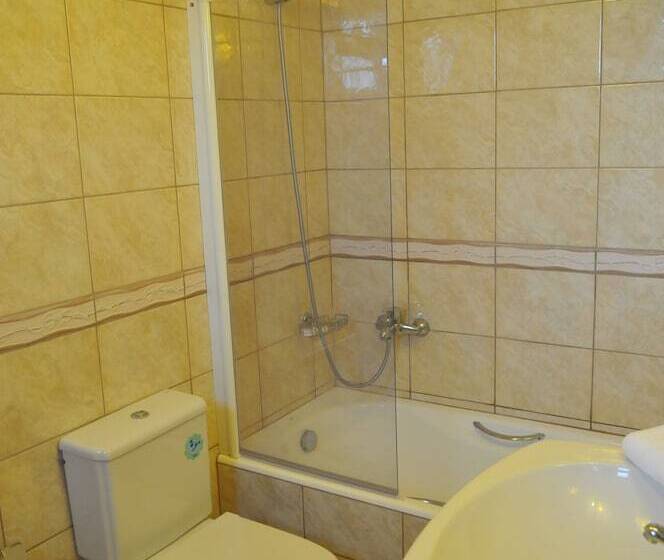 דירת חדר נוף לים, Finiki Plaza