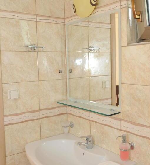 דירת חדר נוף לים, Finiki Plaza