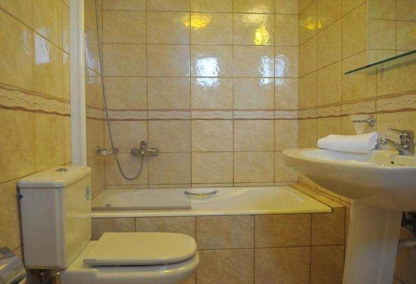 דירת חדר נוף לים, Finiki Plaza