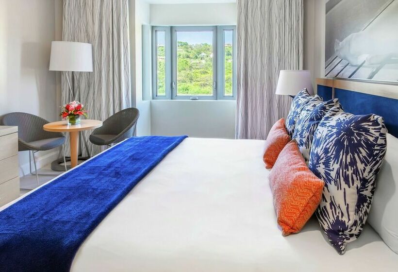اتاق استاندارد با تخت دوبل و چشم‌انداز, Harbor Club St. Lucia, Curio Collection By Hilton