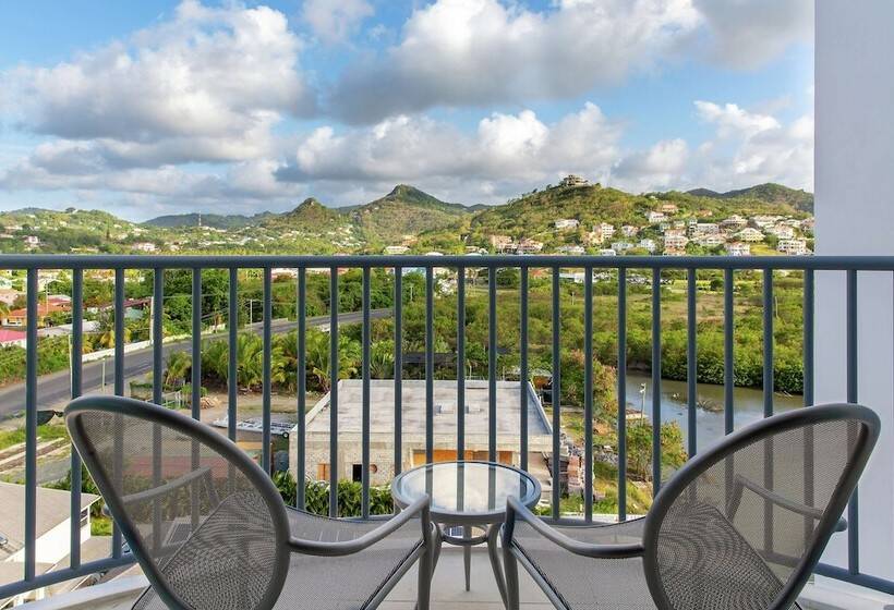 اتاق استاندارد با تخت دوبل, Harbor Club St. Lucia, Curio Collection By Hilton