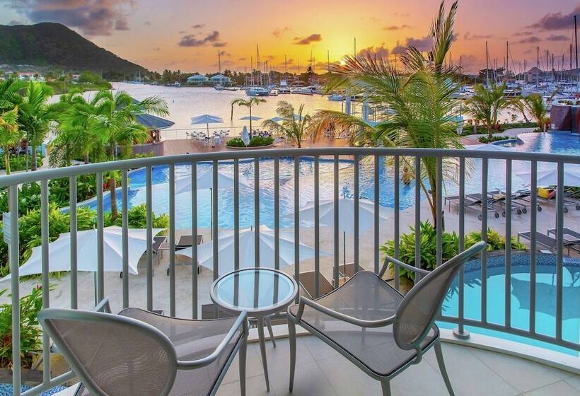 اتاق استاندارد با تخت دوبل و چشم‌انداز, Harbor Club St. Lucia, Curio Collection By Hilton
