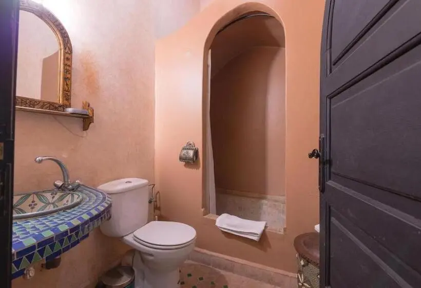 اتاق استاندارد یک نفره, Riad Lalla Khiti