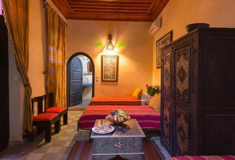 اتاق استاندارد سه نفره, Riad Lalla Khiti