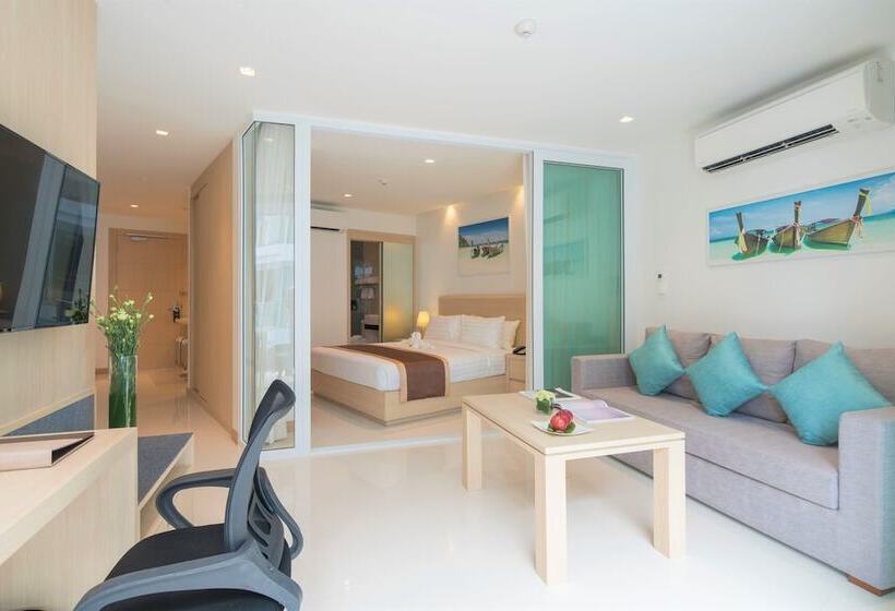 سوییت, The Beachfront Hotel Phuket