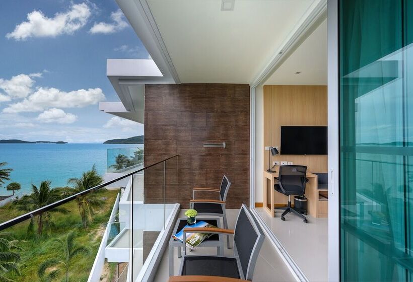 سوییت با چشم‌انداز دریا, The Beachfront Hotel Phuket