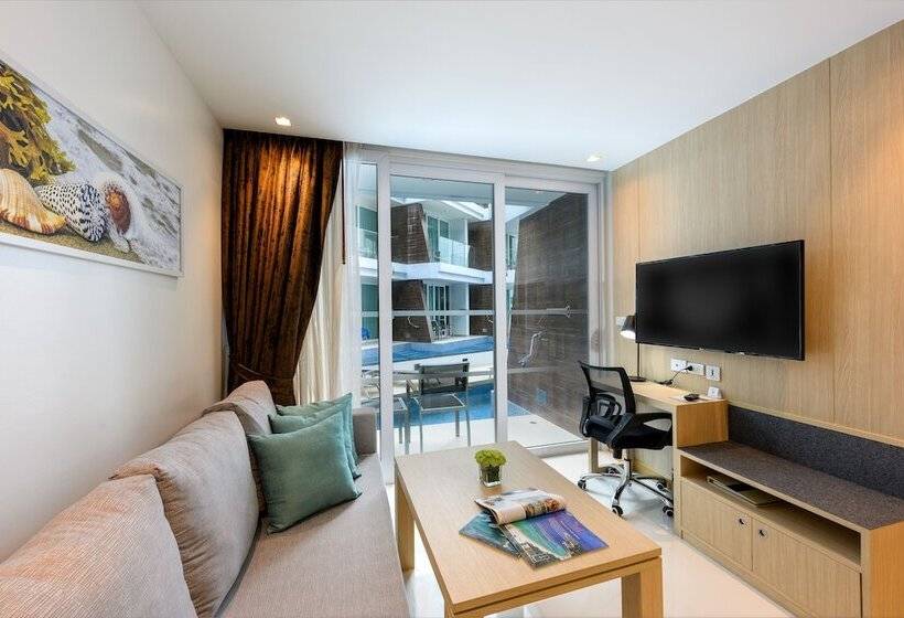 اتاق سوپریور, The Beachfront Hotel Phuket