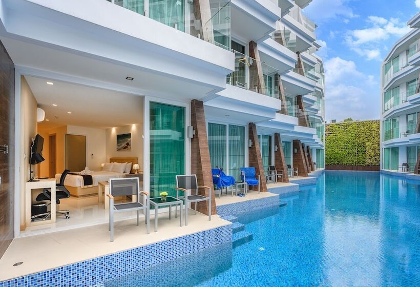 اتاق سوپریور, The Beachfront Hotel Phuket