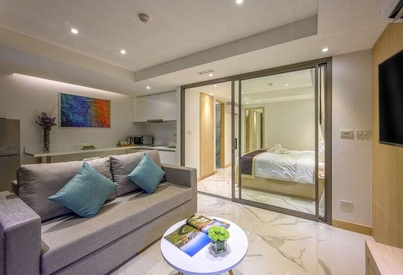 سوییت, The Beachfront Hotel Phuket