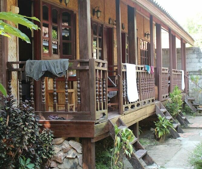 标准间带阳台, Vang Vieng Garden Bungalow