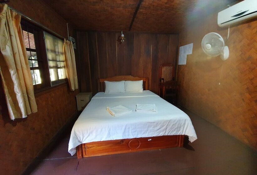 스탠다드 발코니 룸, Vang Vieng Garden Bungalow