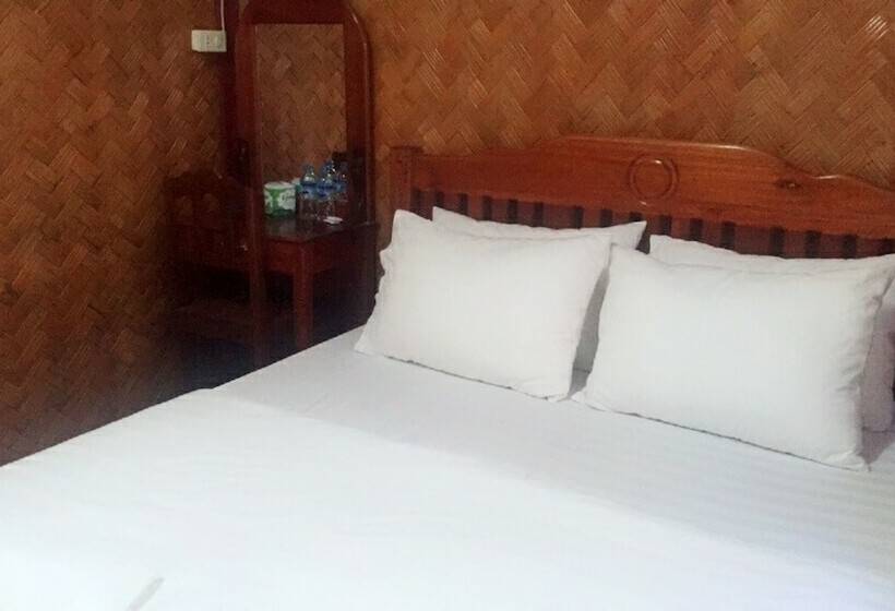 스탠다드 발코니 룸, Vang Vieng Garden Bungalow