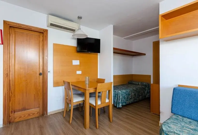 استودیو استاندارد با بالکن, Mariner Club