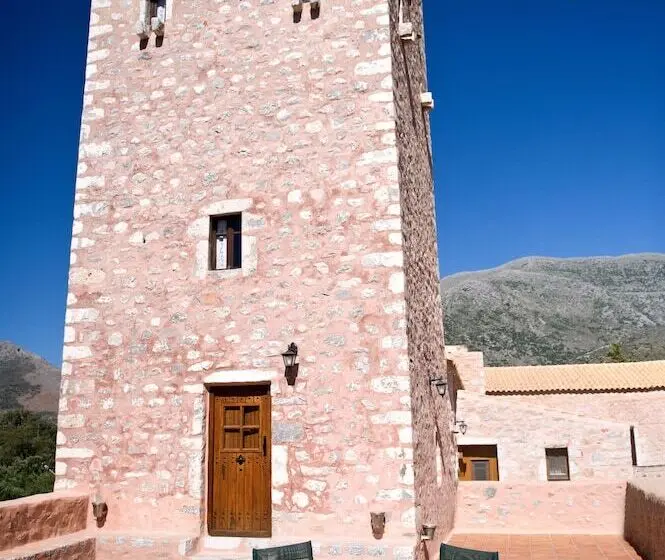 オーシャンビュークラシックルーム, Arapakis Historic Castle