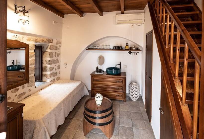 클래식 룸 바다 전망, Arapakis Historic Castle