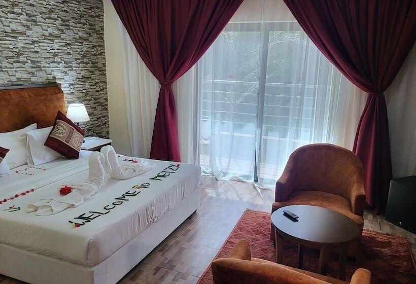 اتاق لوکس, Metzy Residence