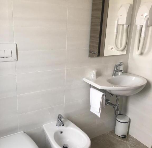 Номер Стандарт Трехместный, Piccolo Hotel Lamezia