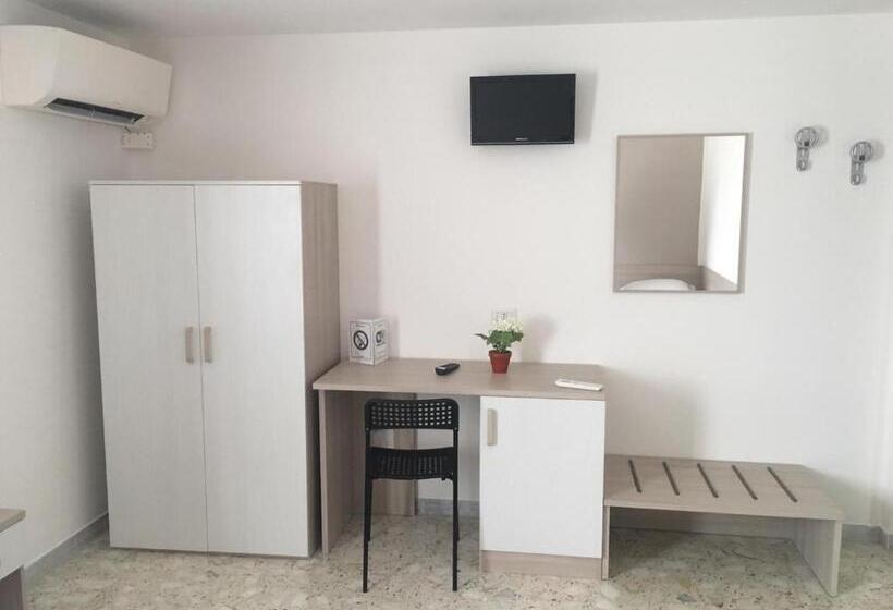 经济型三人房间, Piccolo Hotel Lamezia