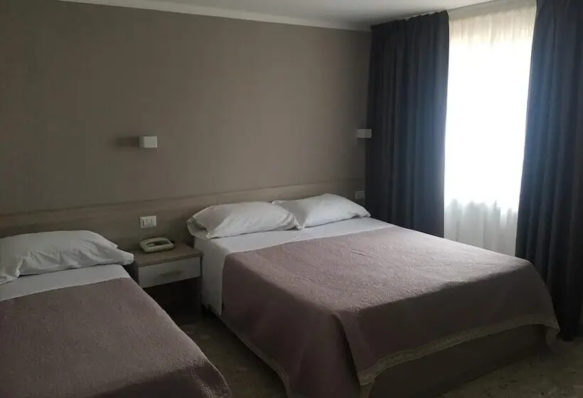 スタンダードトリプルルーム, Piccolo Hotel Lamezia