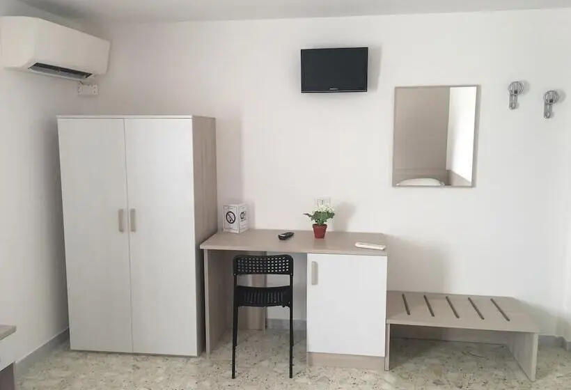 スタンダード4人部屋, Piccolo Hotel Lamezia