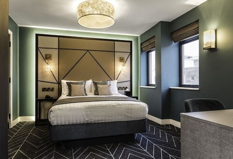 Номер Стандарт, Seven