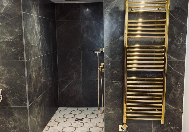 Люкс Повышенной Комфортности, Seven