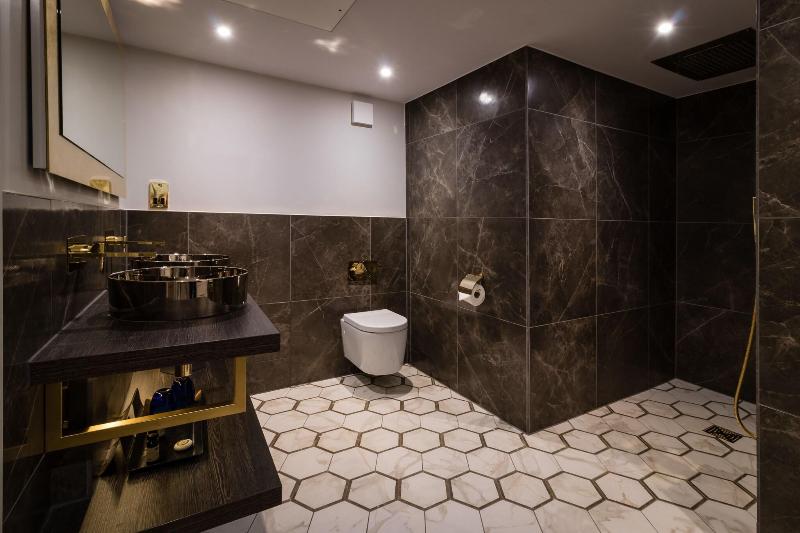 Люкс Повышенной Комфортности, Seven