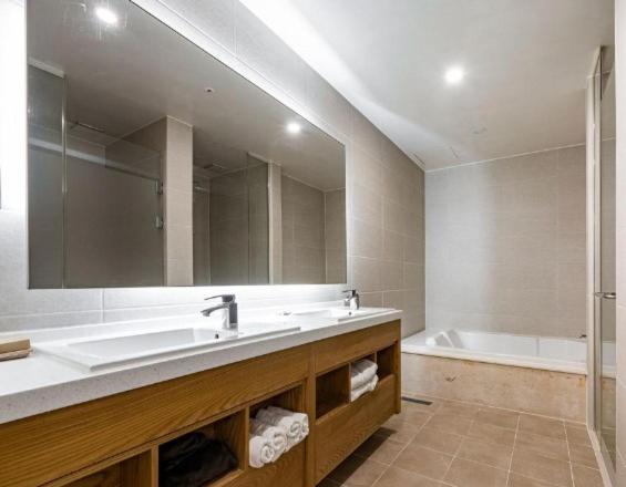 Chambre Standard, Time Square