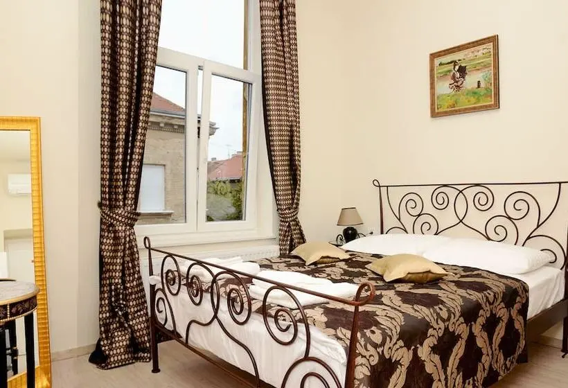 Standard Yhden Hengen Huone, Apartments & Rooms Flowers