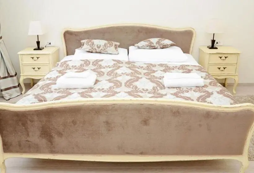 Standard-studio, Apartments & Rooms Flowers