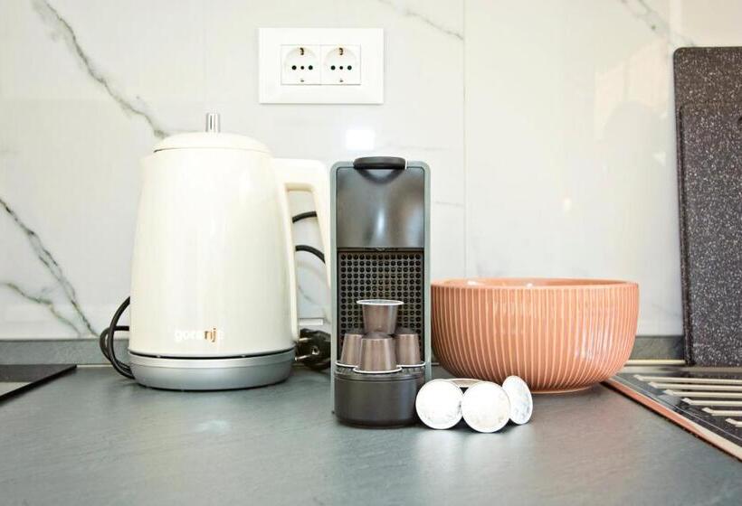 شقة غرفة واحدة, Apartments & Rooms Flowers