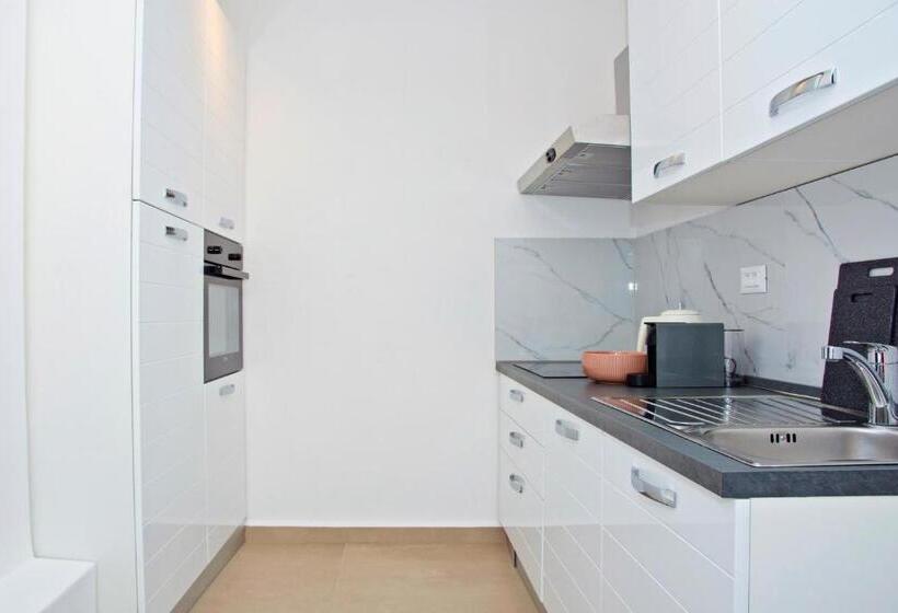 آپارتمان 1 خوابه, Apartments & Rooms Flowers